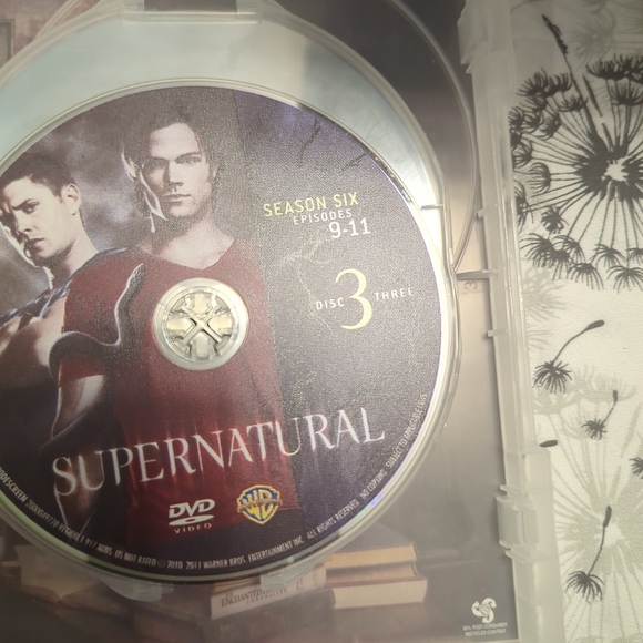 Supernatural Season 6 DVD Box Set VGC - Picture 9 of 11